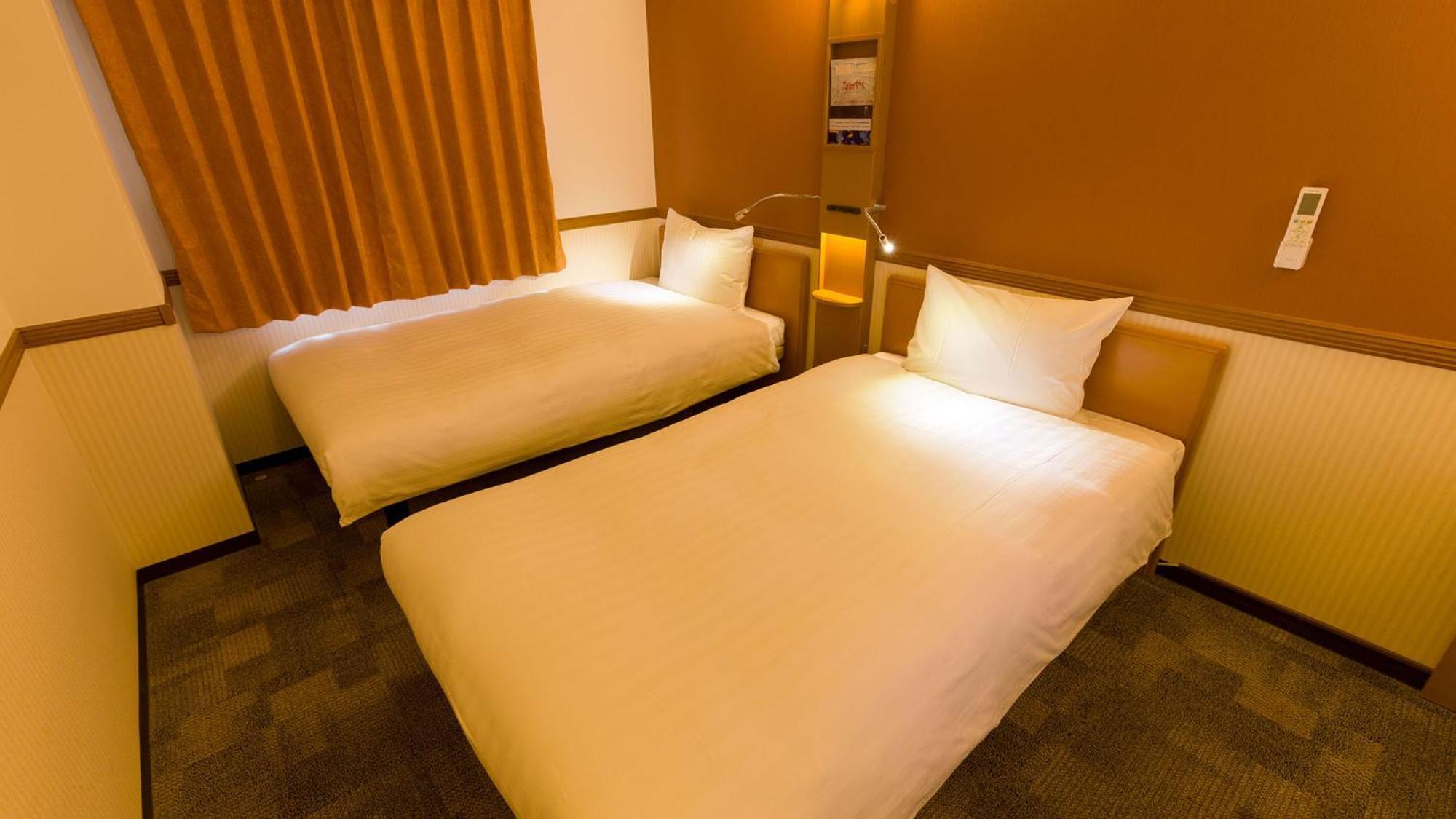 Toyoko Inn Toyohashi Eki Higashi Guchi Zimmer foto