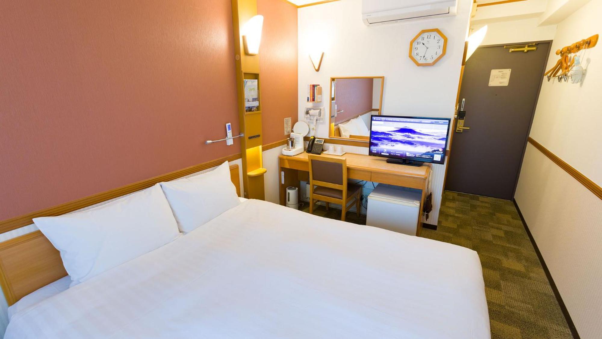 Toyoko Inn Toyohashi Eki Higashi Guchi Zimmer foto